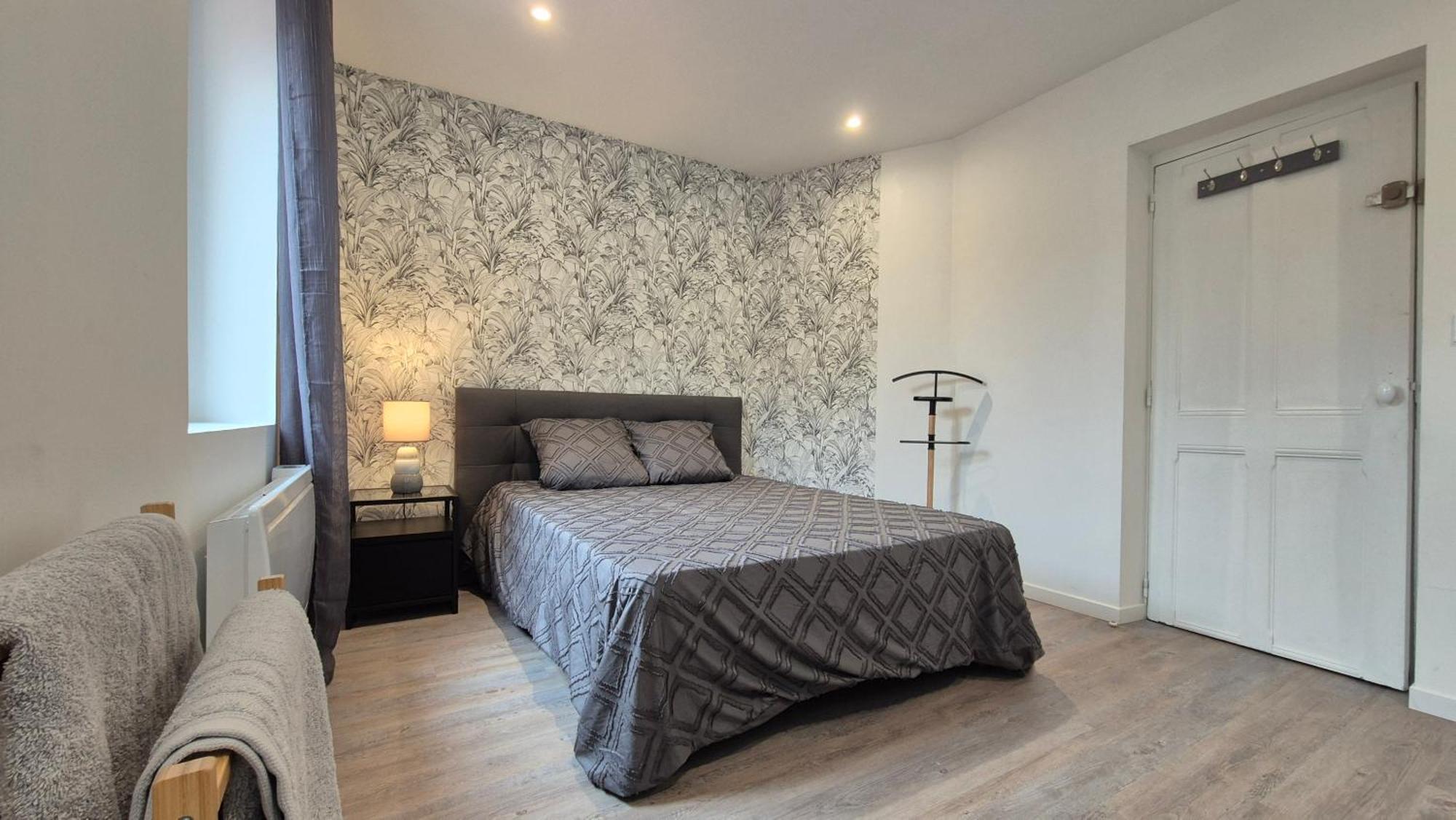 Holiday home Maison Les Glycines *
